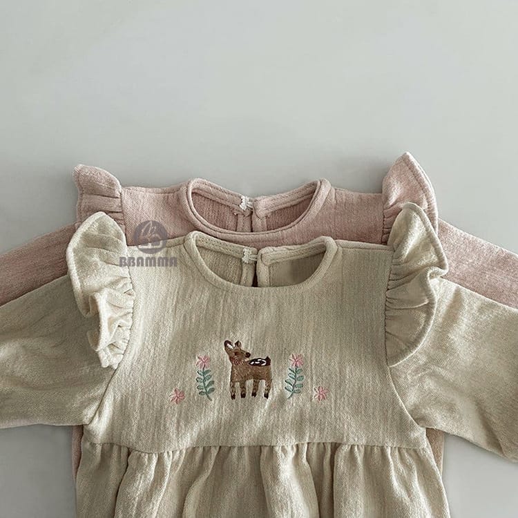 Fawn Embroidered Ruffle Bodysuit 小鹿 刺繍 フリル 長袖ロンパース【mh0012696】 BBAMMA 長袖ロンパース