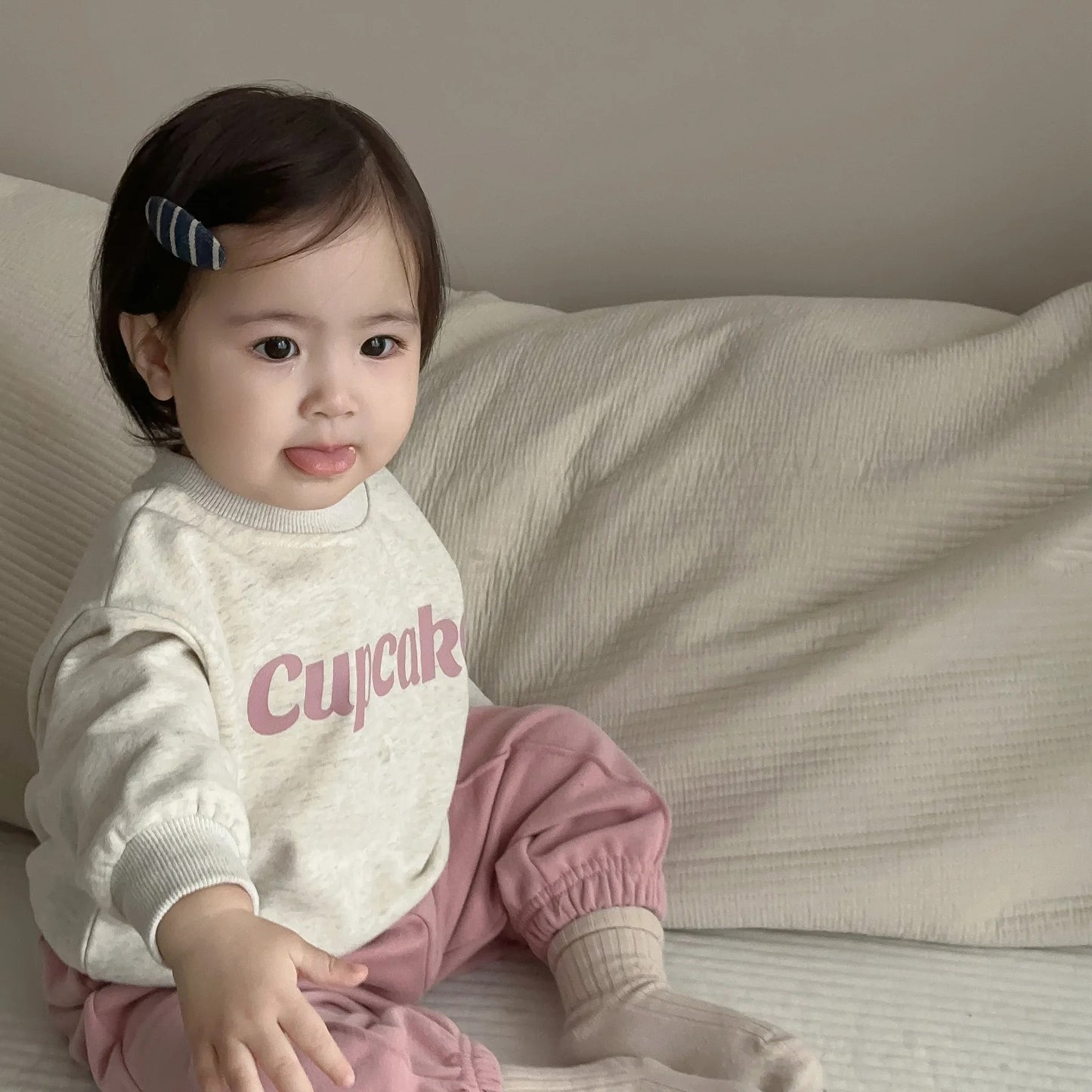 -ベビートップス スウェットシャツ トレーナー レターロゴプリント 4カラー - mamahalo shop - トレーナー・フーディ -  べビー服 - 子供服 - 男の子 - 女の子