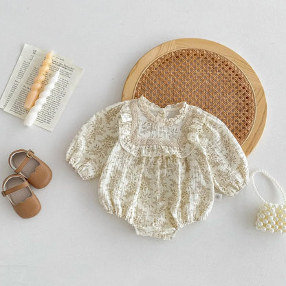 長袖ロンパース ベビーロンパース フリルフラワープリント長袖ボディスーツ アプリコット【mh0007301】