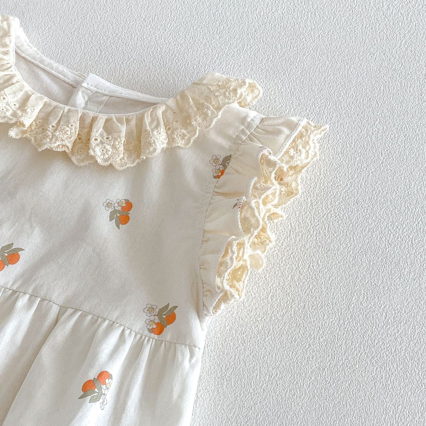 Floral Embroidered Ruffle Romper ラッフル レース袖ロンパース【mh0013425】 angou ノースリーブロンパース