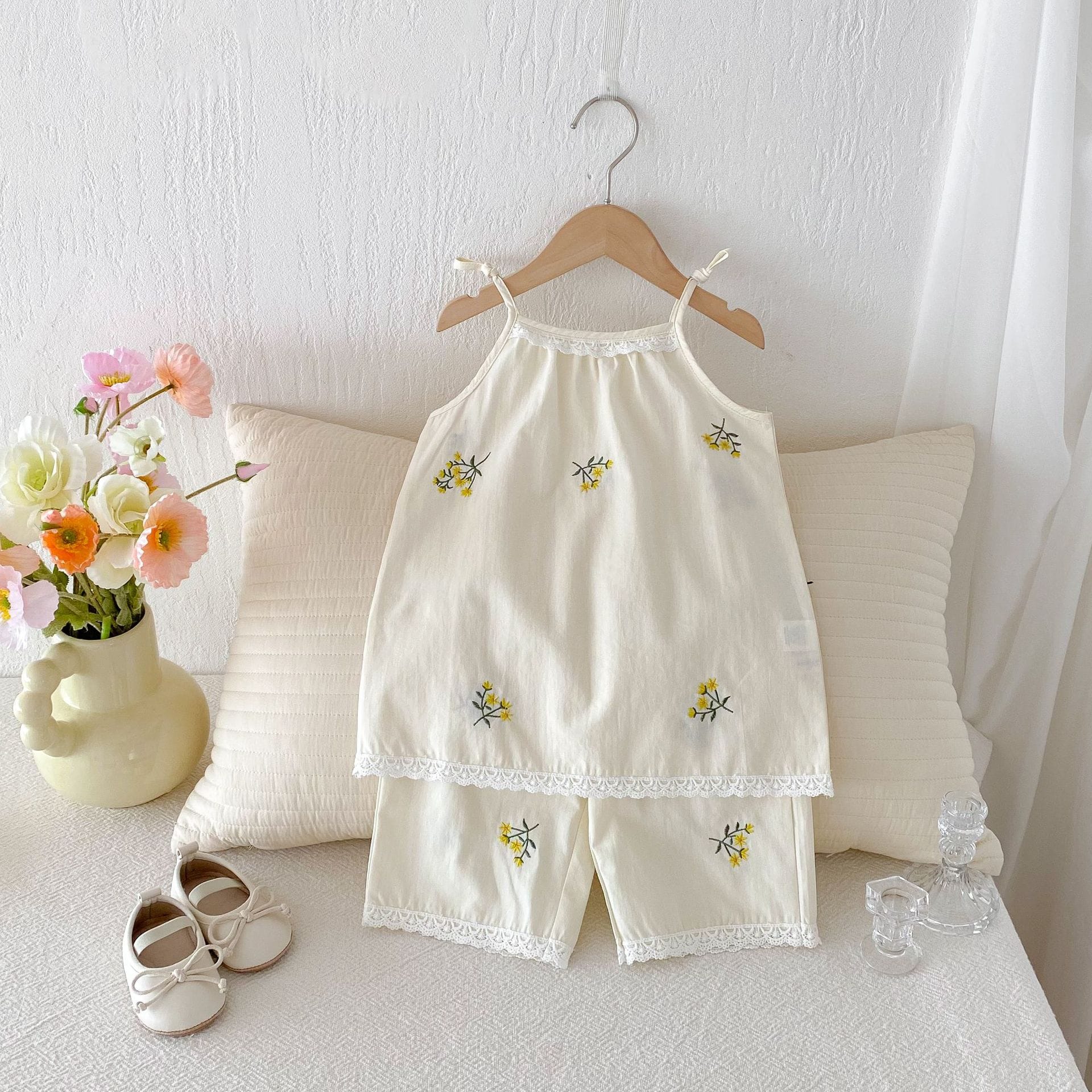 Floral Embroidery Cami Shorts Set 花柄 刺繍 キャミソール セットアップ【mh0012717】 angou ノースリーブセットアップ