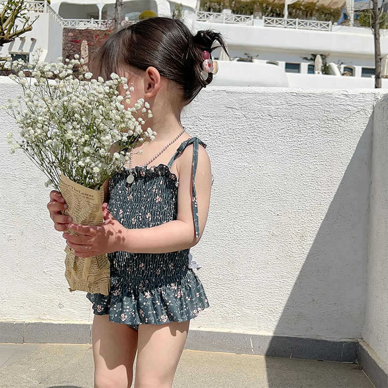 Floral Floral One-Piece Swimwear シャーリング ノースリーブワンピース水着【mh0013342】 Dark Green / 90cm mamahalo kids ベビー用水着