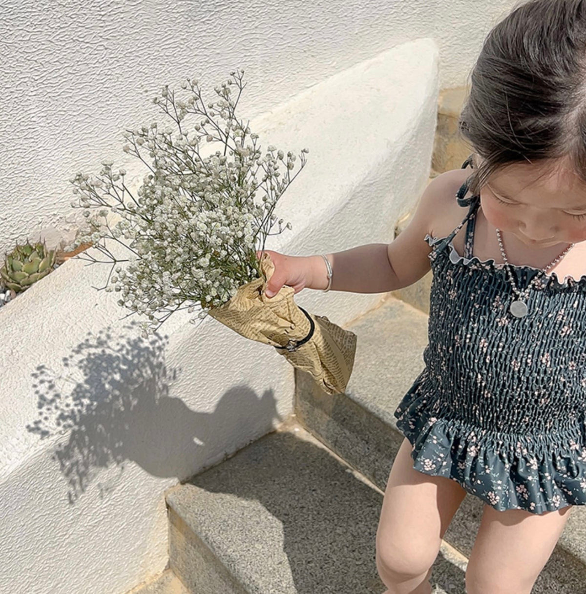 Floral Floral One-Piece Swimwear シャーリング ノースリーブワンピース水着【mh0013342】 mamahalo kids ベビー用水着