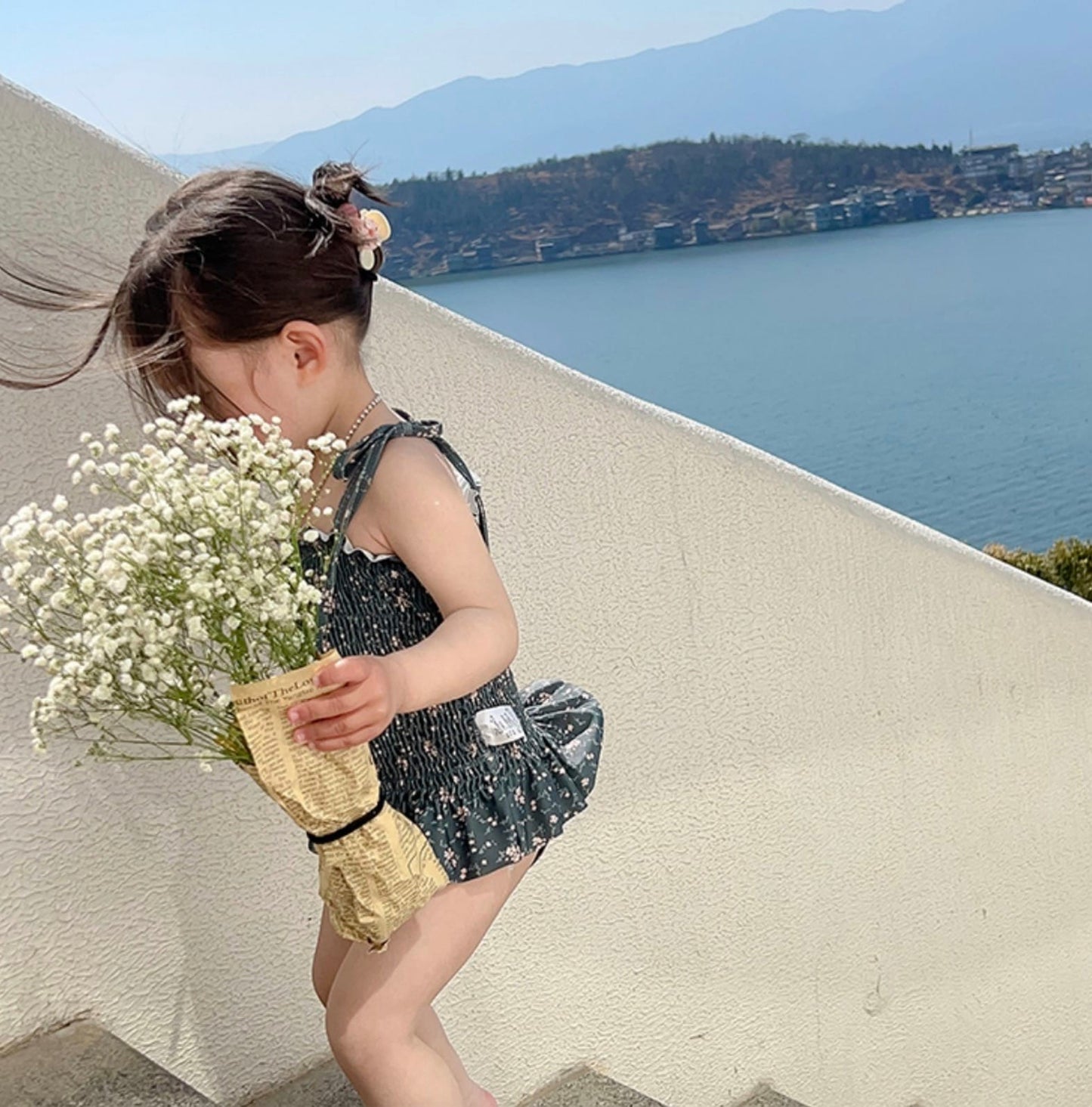 Floral Floral One-Piece Swimwear シャーリング ノースリーブワンピース水着【mh0013342】 mamahalo kids ベビー用水着