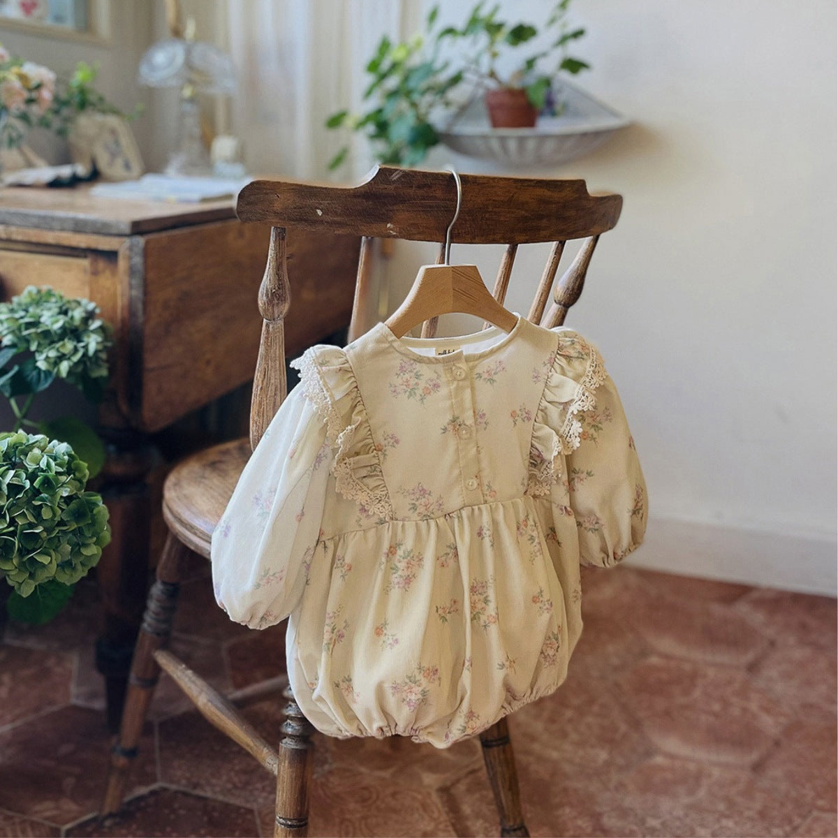 Floral Long Sleeve Romper 小花柄 パフスリーブ ロンパース【mh0012678】 Apricot / 66cm BBAMMA 長袖ロンパース