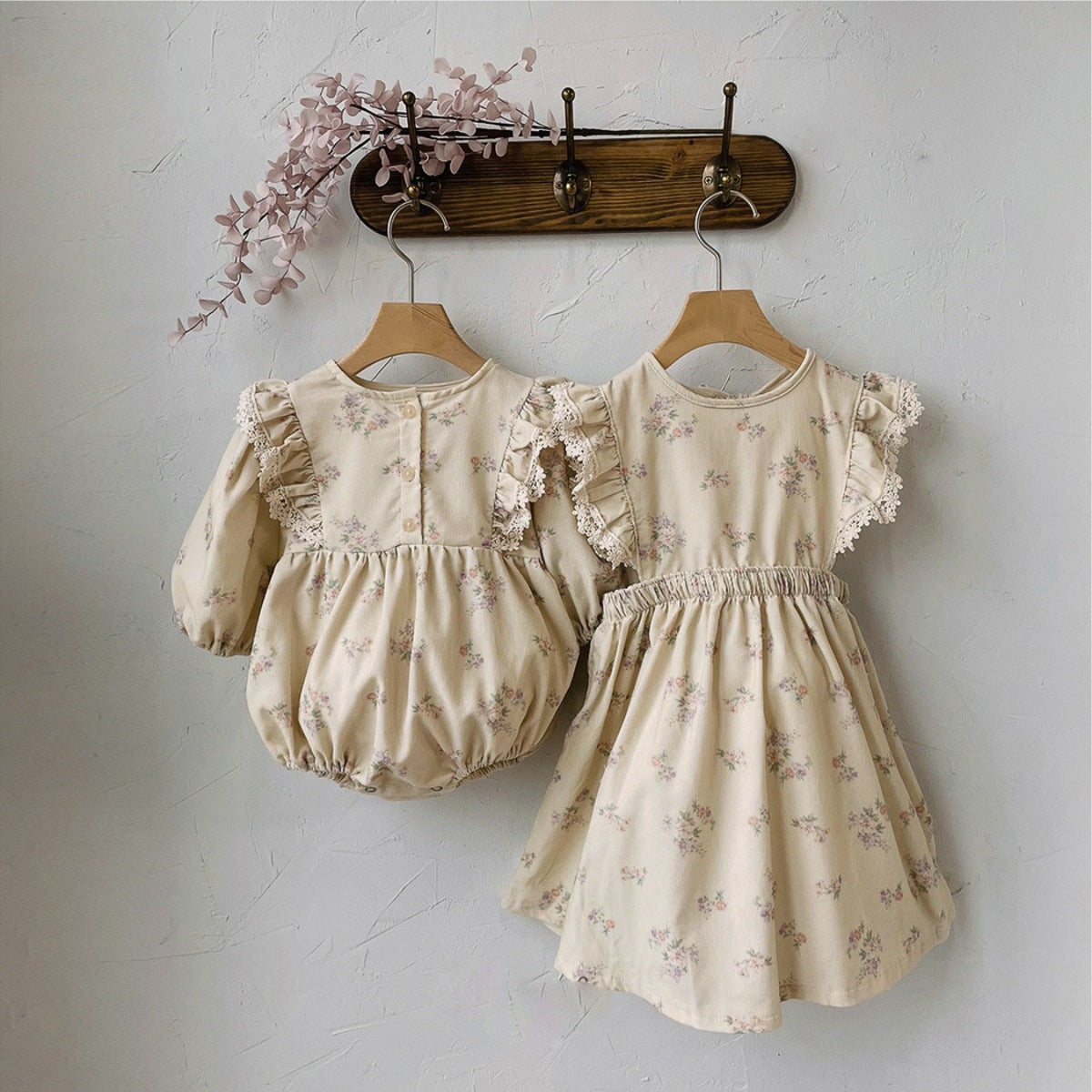 Floral Long Sleeve Romper 小花柄 パフスリーブ ロンパース【mh0012678】 BBAMMA 長袖ロンパース