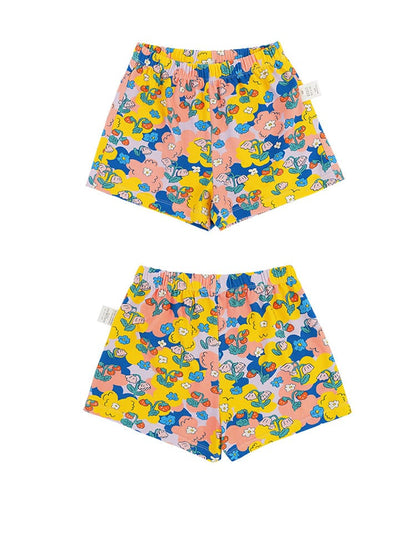 花柄ショートパンツの平置き（ウエストゴム、総柄）