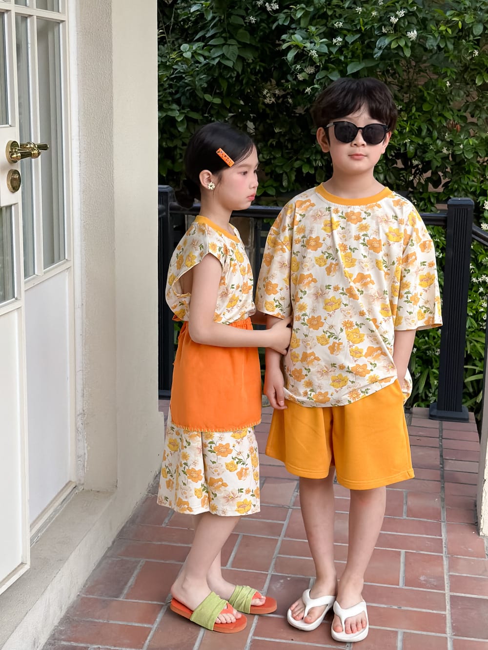 Floral Print Loose Top Dress and Shorts Set 田園プリント 半袖Tシャツ ショートパンツ 半袖ワンピース【mh0013517】 KUMAI.KIDS 半袖セットアップ