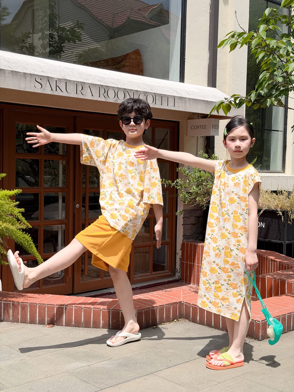 Floral Print Loose Top Dress and Shorts Set 田園プリント 半袖Tシャツ ショートパンツ 半袖ワンピース【mh0013517】 KUMAI.KIDS 半袖セットアップ