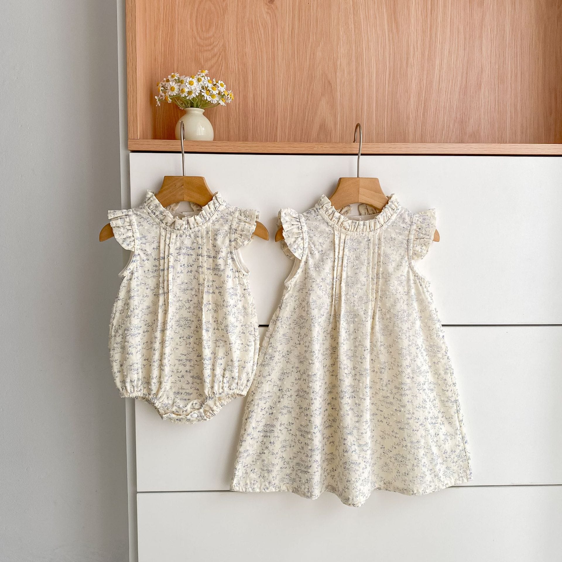 Floral Ruffle Sleeveless Romper Dress フリル ノースリーブロンパース ミモレ丈ワンピース【mh0013157】 Aeg babyi ノースリーブロンパース