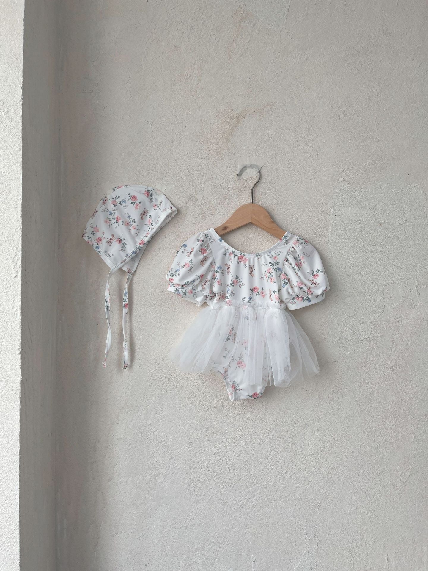 Floral Tulle One Piece Swimsuit フローラルプリントチュール水着【mh0012434】 White / 73cm BBAMMA ベビー用水着