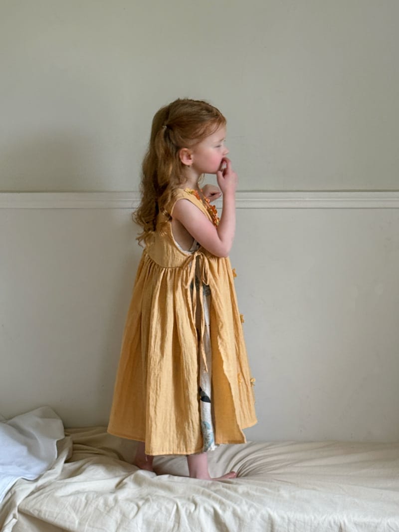 Flower Embellished V Neck Smock Dress 立体フラワー スリット ノースリーブワンピース【mh0012812】 Chengle ノースリーブワンピース