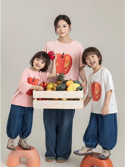 コットンTシャツ（ピンク/ホワイト）、りんごのフルーツプリント