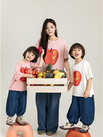 コットンTシャツ（ホワイト）、りんごのフルーツプリントのクルーネック