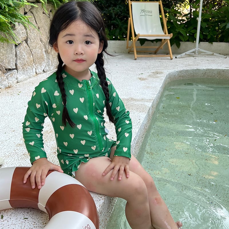 Fruit Print Long-Sleeve One-Piece Swimwear ラッフル 長袖ワンピース水着【mh0013347】 Green heart / 90cm mamahalo kids ベビー用水着