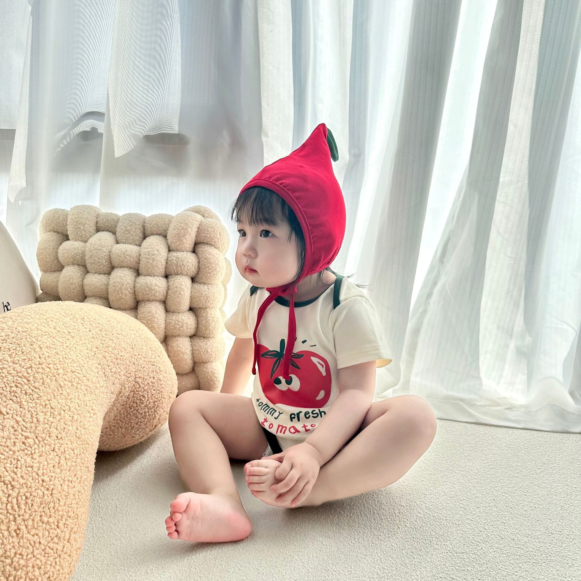 Fruit Print Short Sleeve Romper With Hat フルーツ 半袖ロンパース【mh0013392】 Tomato / 66cm TOMMY'S GIFTS 半袖ロンパース