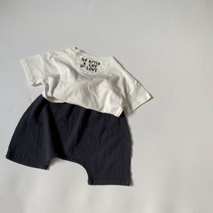 キッズガーゼのルーズサルエルハーフパンツ（ダークグレー）バックスタイル