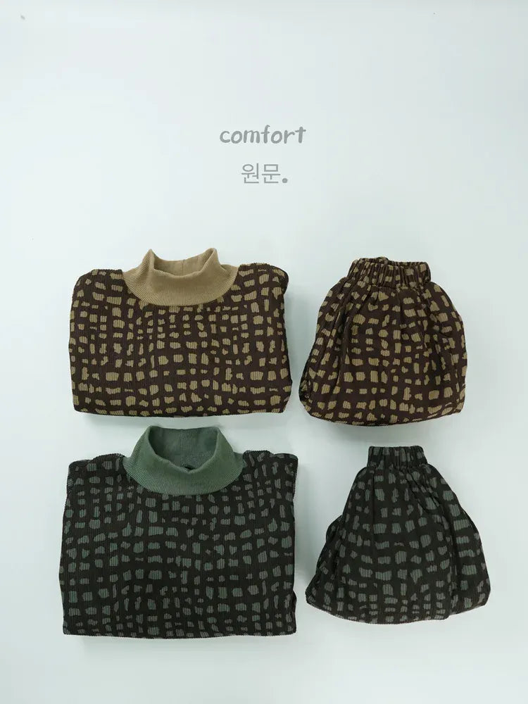 長袖セットアップ キッズセットアップ 2点セット モザイクチェックハイネック長袖スウェットトレーナー+ロングスウェットジョガーパンツ【mh0008131】