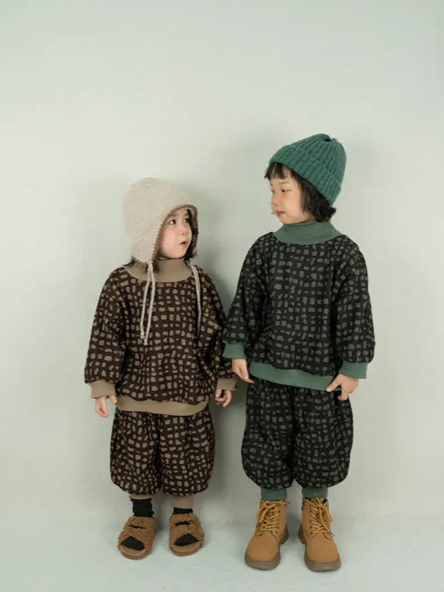 長袖セットアップ キッズセットアップ 2点セット モザイクチェックハイネック長袖スウェットトレーナー+ロングスウェットジョガーパンツ【mh0008131】