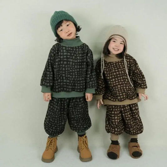 長袖セットアップ キッズセットアップ 2点セット モザイクチェックハイネック長袖スウェットトレーナー+ロングスウェットジョガーパンツ【mh0008131】