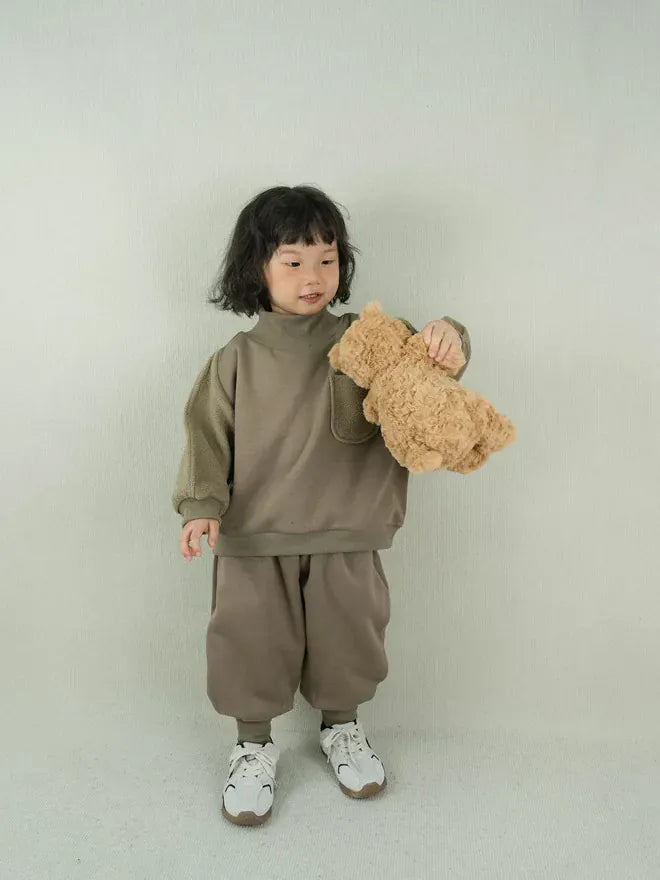 長袖セットアップ キッズセットアップ 2点セット ハイネック裏フリース長袖スウェットトレーナー+バルーンスウェットジョガーパンツ【mh0008134】