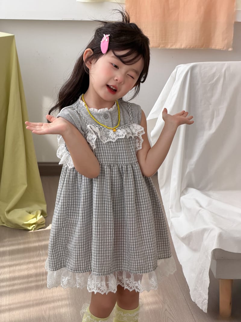 Gingham Dress & Sleeveless Top Set ギンガムチェック ワンピース レース Tシャツ【mh0012762】 MaiTianJi ノースリーブセットアップ