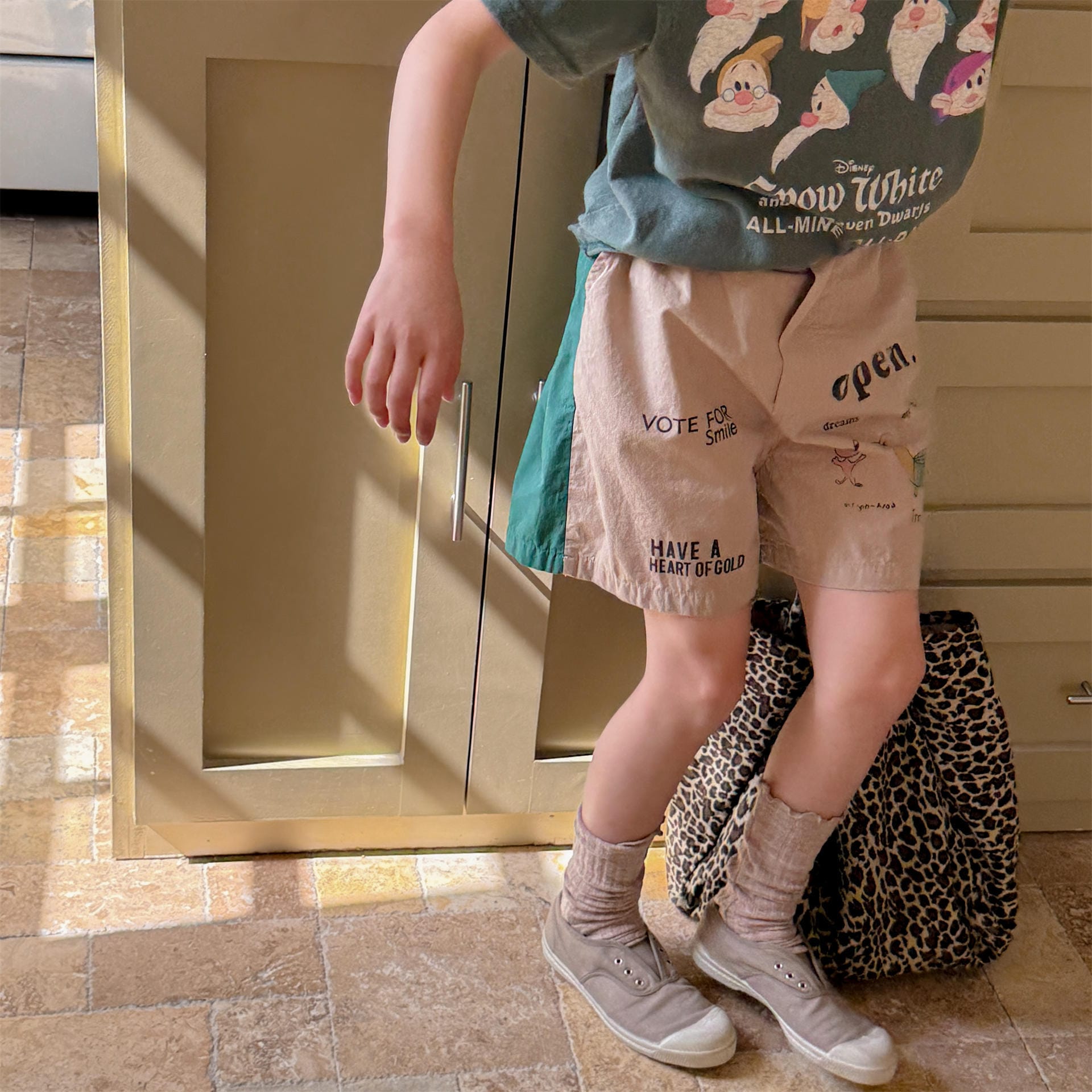 Graphic Letter Print Shorts プリント ショートパンツ【mh0013220】 ADbaby ハーフパンツ・ショートパンツ