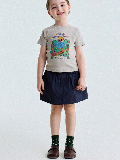 グレー系のキャラクタープリント子どもラグランTシャツ（前）