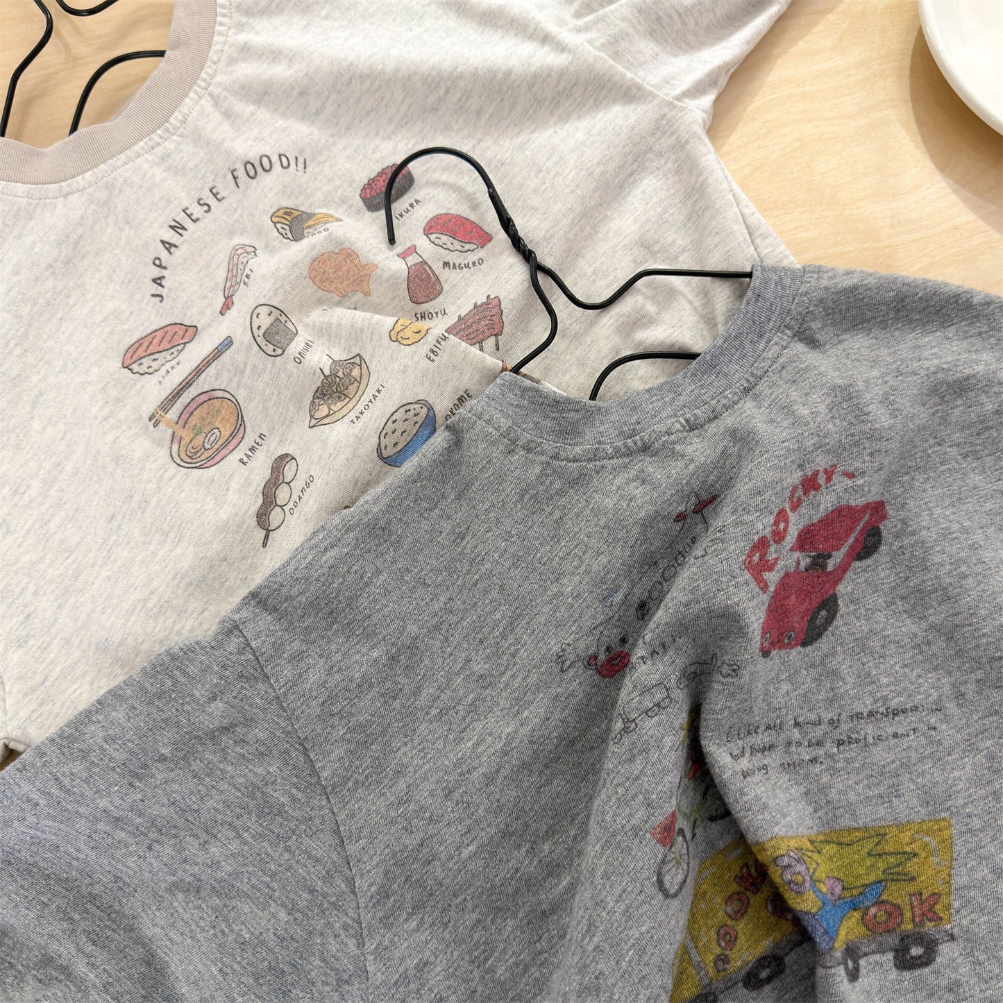Graphic Print Long Sleeve Top イラスト プリント 長袖 Tシャツ【mh0012462】 ADbaby 長袖Tシャツ
