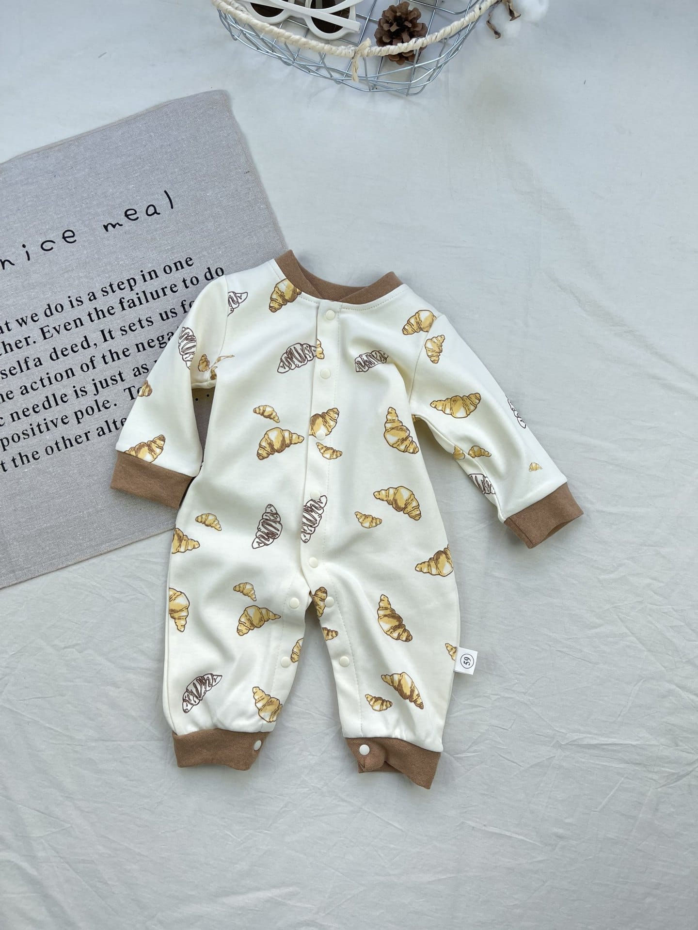 Graphic Printed Daily One-piece アニマル クロワッサン 長袖ロンパース【mh0012913】 yi nian ni 長袖ロンパース