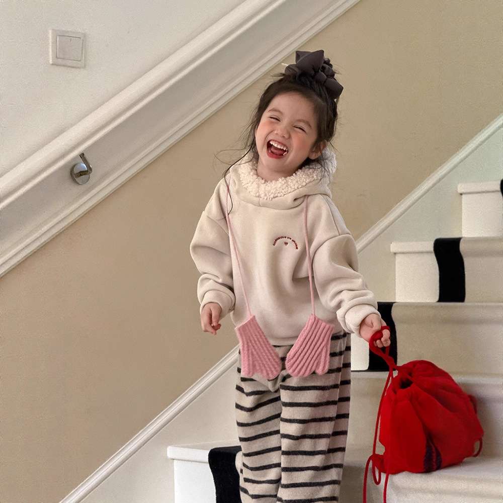 ロングパンツ・スウェットパンツ ロングボアパンツ もこもこ ボーダー スウェットパンツ【mh0011465】