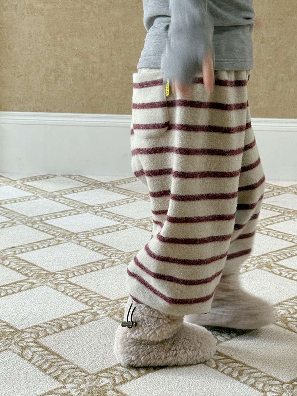 ロングパンツ・スウェットパンツ ロングボアパンツ もこもこ ボーダー スウェットパンツ【mh0011465】