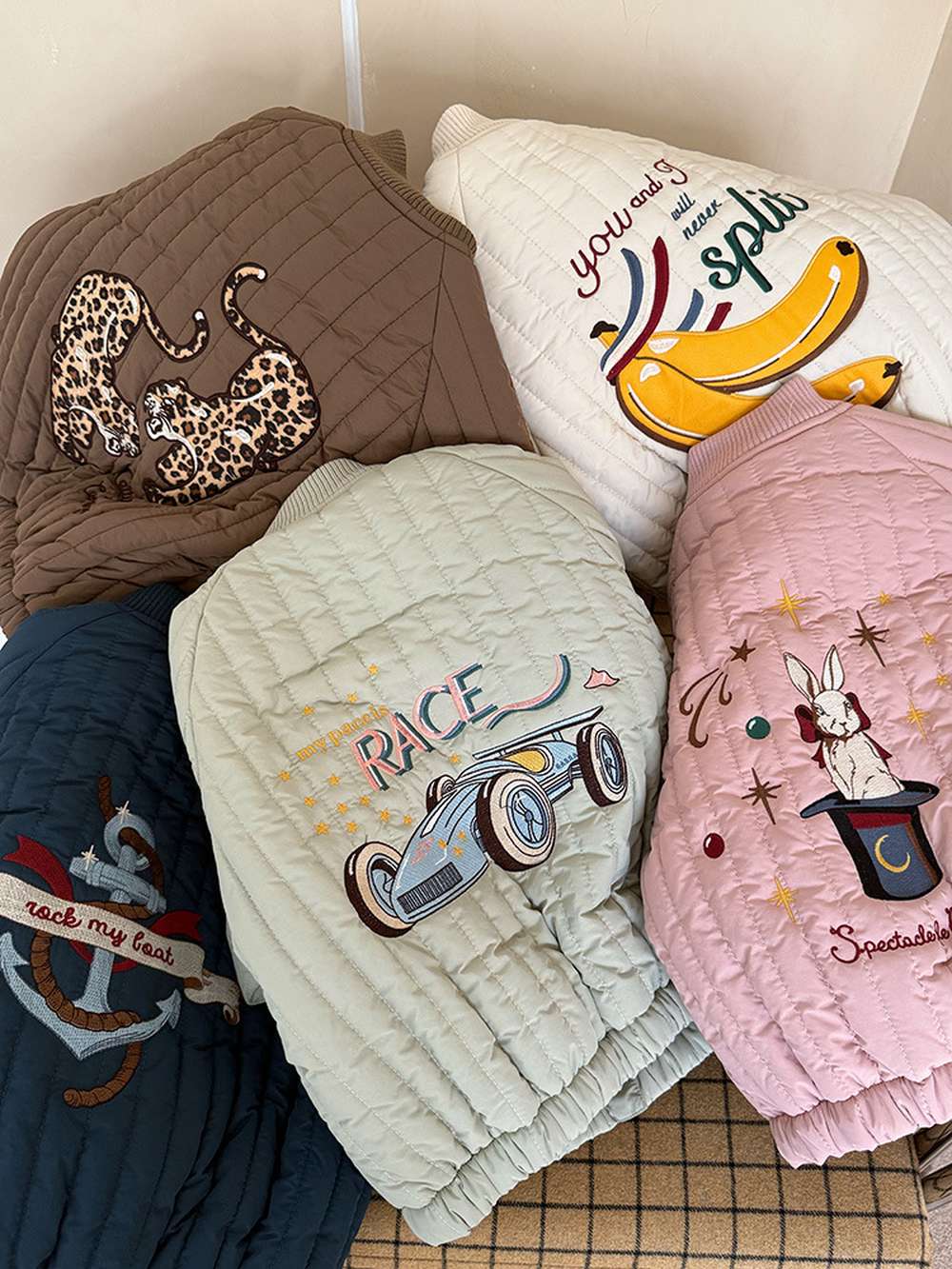 ショートコート・ジャケット・ジャンパー 長袖キルティングジャケット | 中綿入り総刺繍 | キャラクター柄アウター【mh0011467】