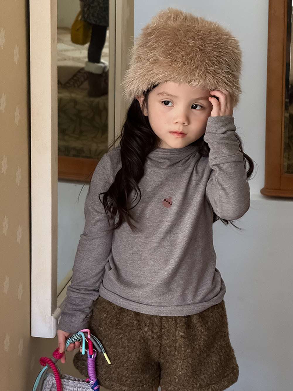 長袖Tシャツ 長袖ハイネックカットソー/もこもこボアショートパンツ 指穴リブ袖【mh0011456】