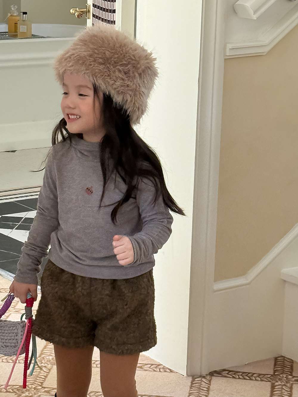 長袖Tシャツ 長袖ハイネックカットソー/もこもこボアショートパンツ 指穴リブ袖【mh0011456】