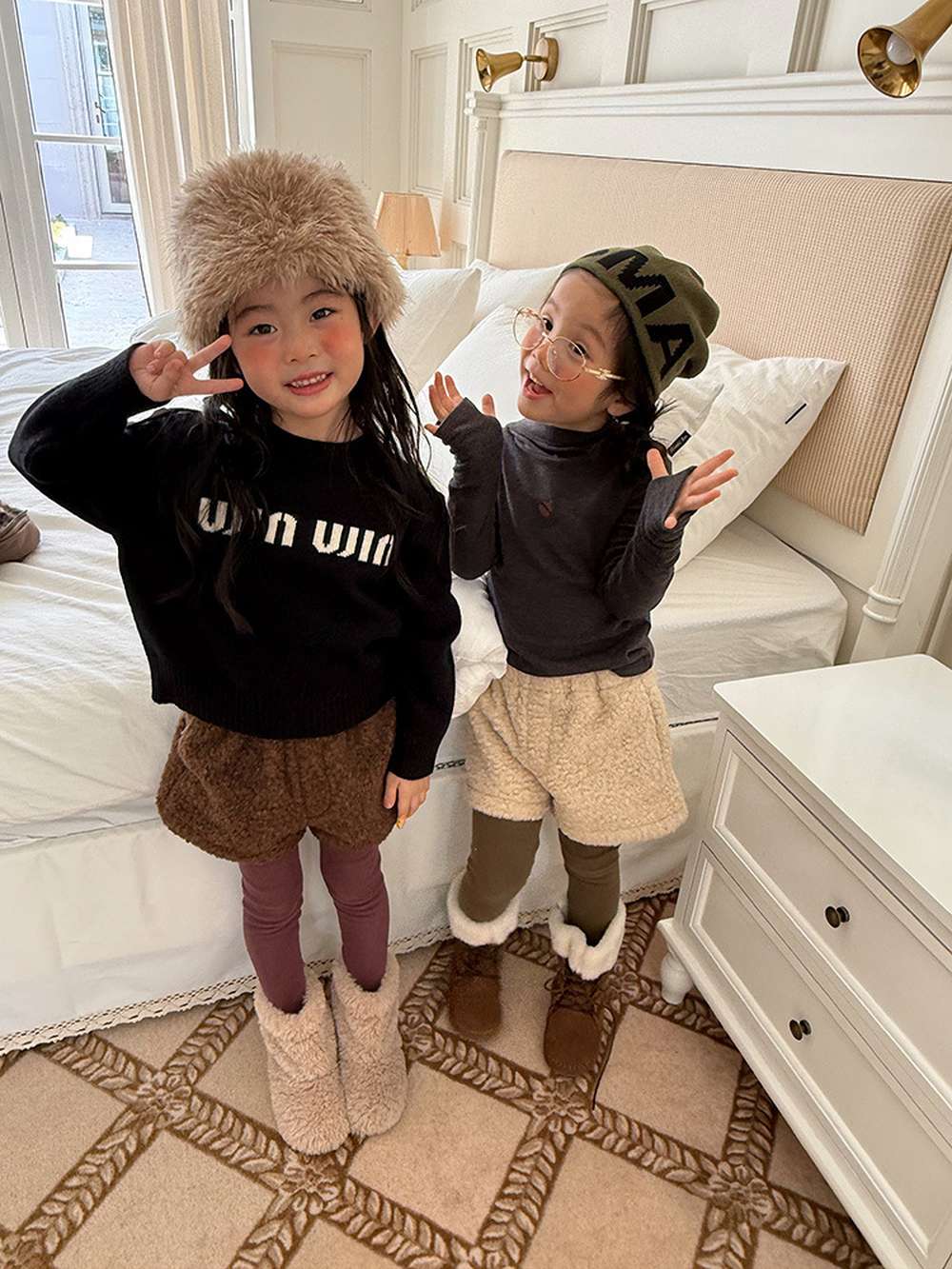 長袖Tシャツ 長袖ハイネックカットソー/もこもこボアショートパンツ 指穴リブ袖【mh0011456】