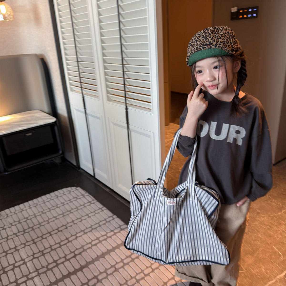 キッズ 英字プリント バックロゴ ルーズ 長袖Tシャツ【mh0014334】
