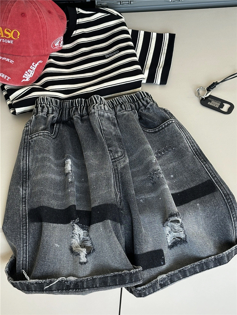 Distressed Denim Shorts ダメージデニム ハーフパンツ【mh0012938】