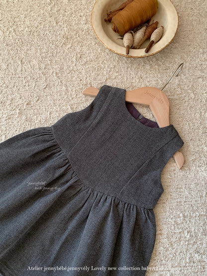 Camiseta de manga larga con cuello de volantes y vestido sin mangas para niña 【mh0014659】