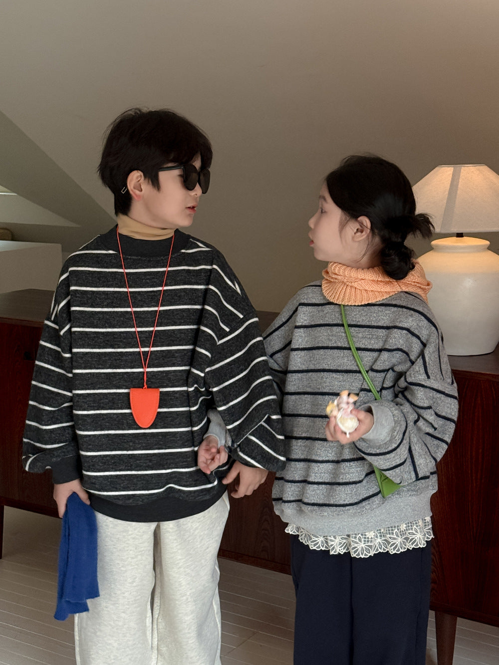 長袖スウェットシャツ キッズ ボーダー柄 裏起毛 厚手 クルーネック ルーズフィット【mh0011671】