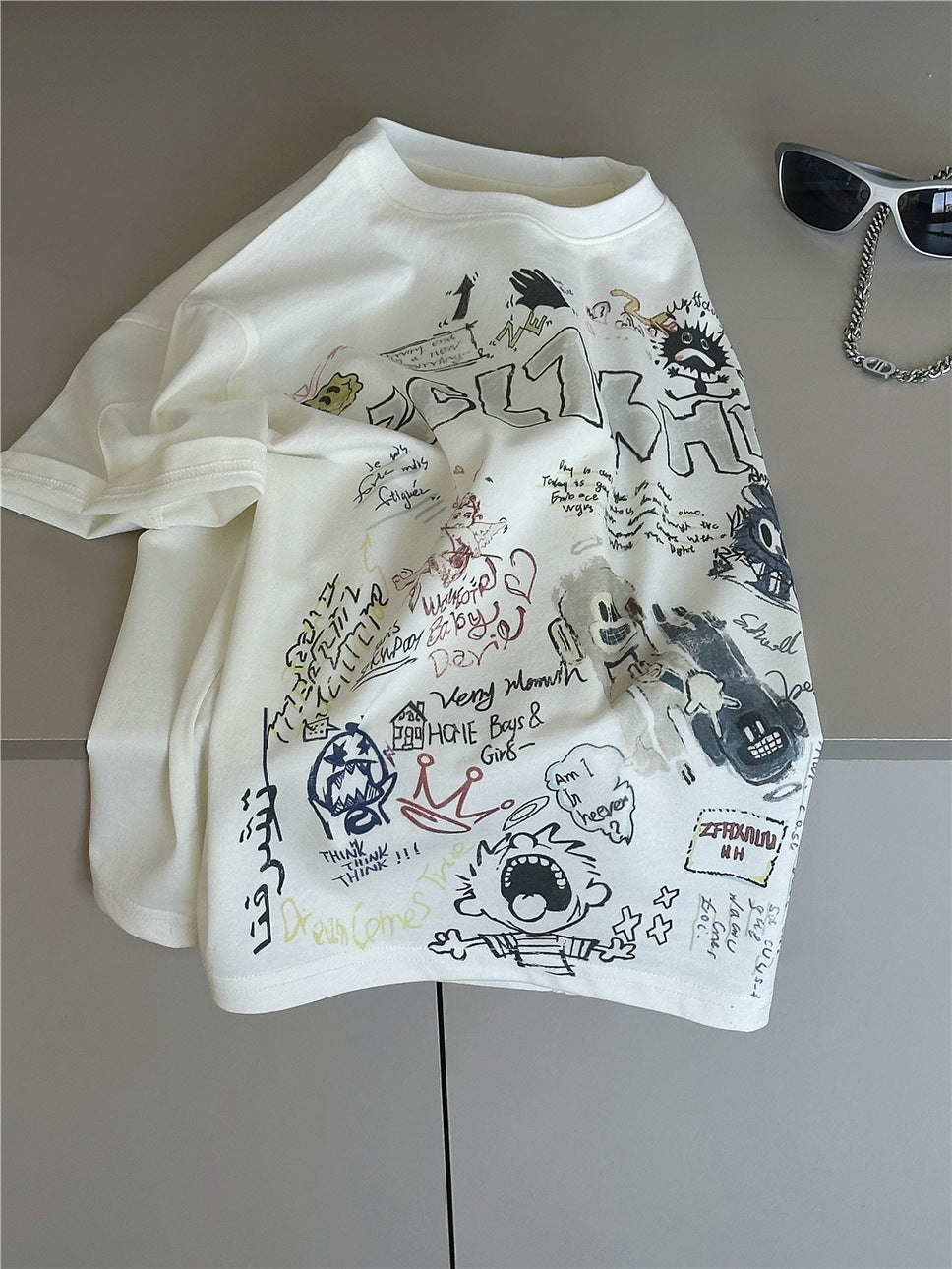 Graffiti Graphic Tee 落書きプリント 半袖Tシャツ【mh0012969】