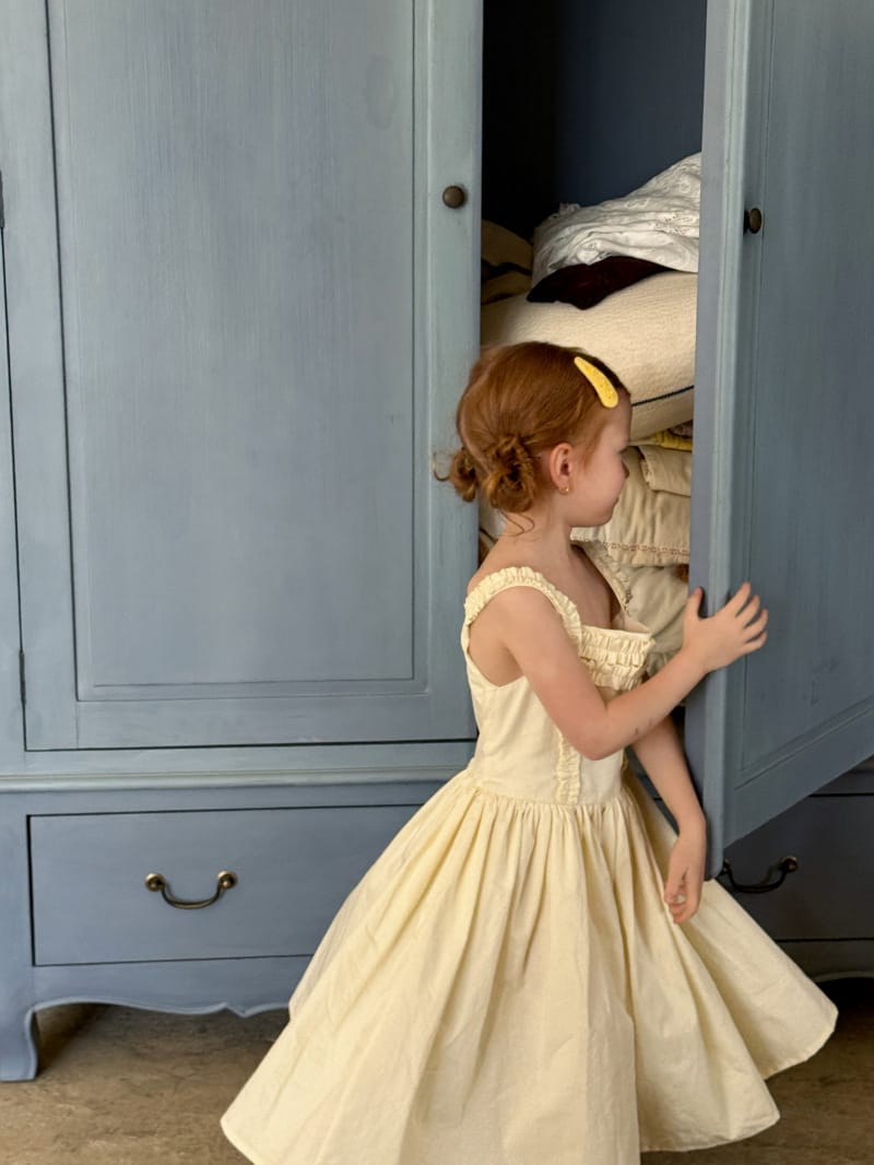 Ruffle Trim Cotton Sundress イエロー ノースリーブワンピース【mh0012799】 Chengle ノースリーブワンピース