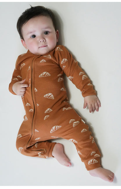 長袖ジャンプスーツ ジップアップ ブレッド クロワッサン 鳥 バード プリント カバーオール【mh0011730】