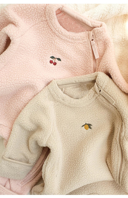 アウタージャンプスーツ ボアフリース 刺繍 防寒 ジップアップ【mh0011711】