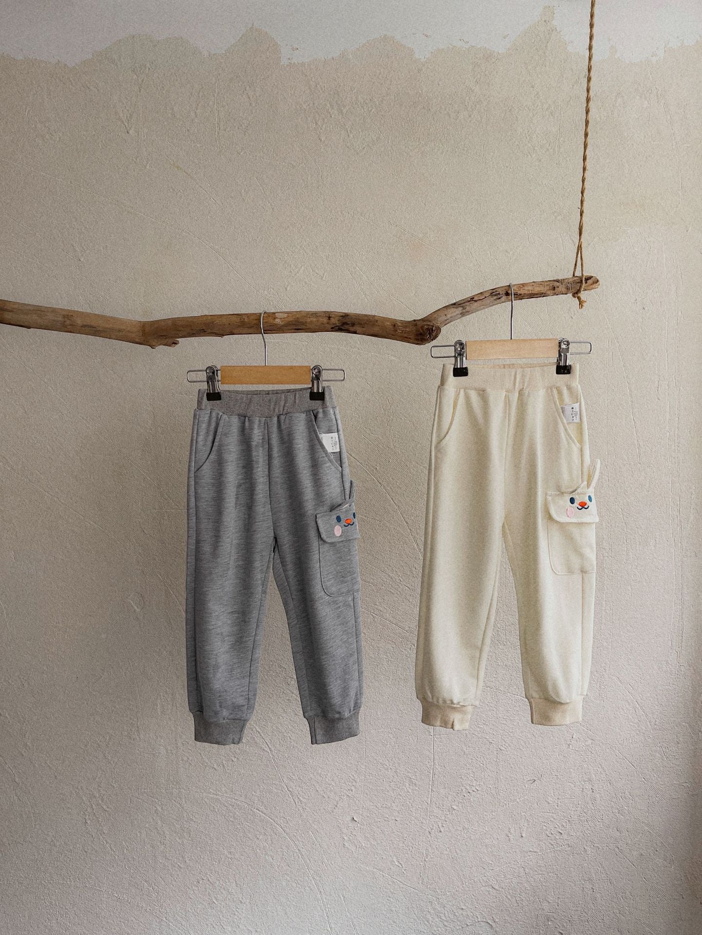 Rabbit Patch Pocket Sweatpants Animal Jogger Pants [mh0012637]