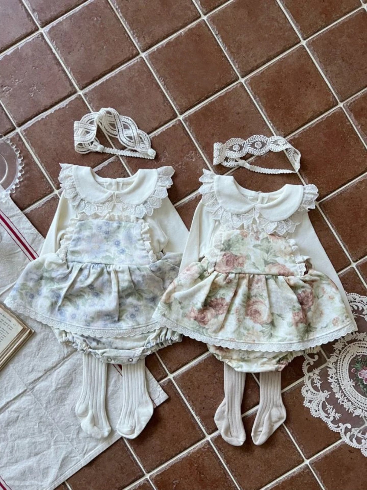Camiseta de manga larga para bebé o niño/a con cuello de doble volante【mh0014704】