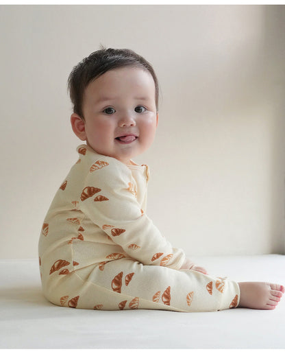 長袖ジャンプスーツ ジップアップ ブレッド クロワッサン 鳥 バード プリント カバーオール【mh0011730】