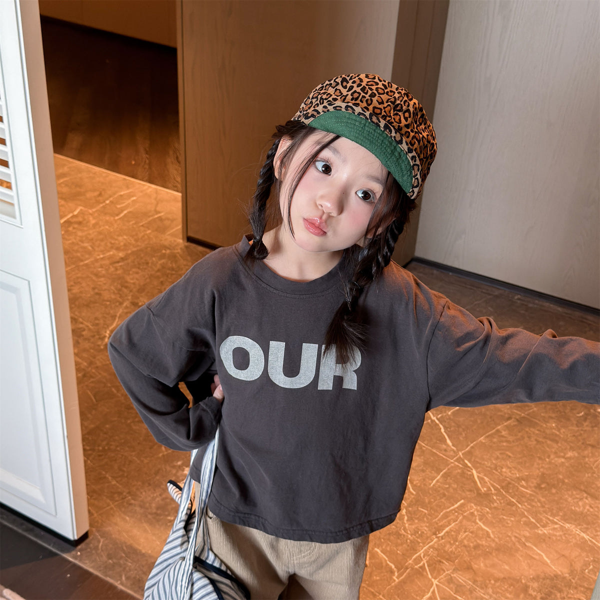 キッズ 英字プリント バックロゴ ルーズ 長袖Tシャツ【mh0014334】