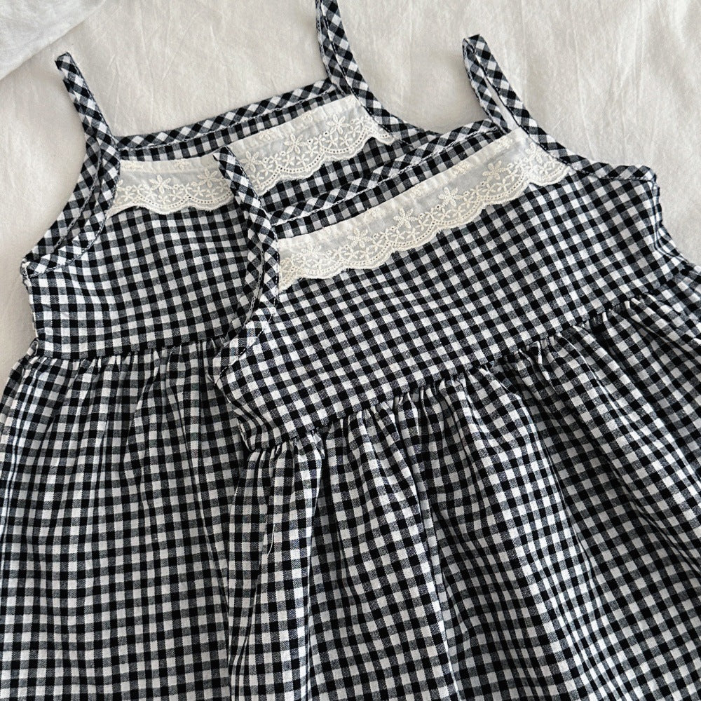 Vestido camisero de tirantes para bebé y niña con estampado de cuadros vichy, cuello con volantes, acabado en ondas y detalle de encaje, incluye camiseta de manga larga 【mh0014481】