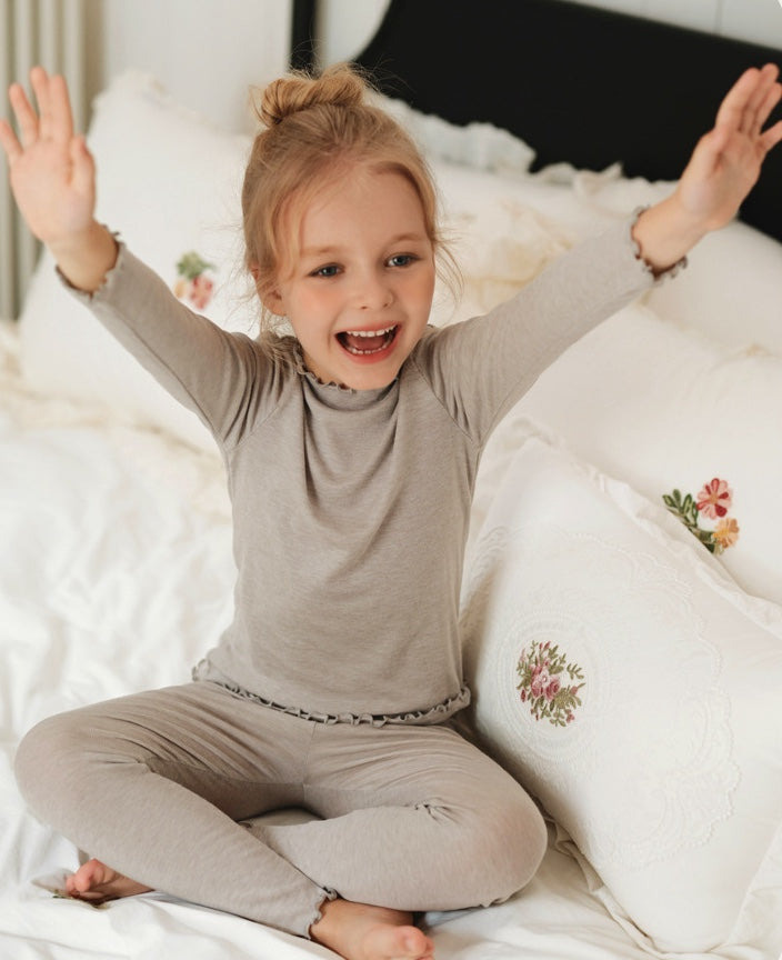 メリノウール キッズ パジャマ ラッフルカラー 長袖 トップス＆パンツ くすみカラー【mh0011572】